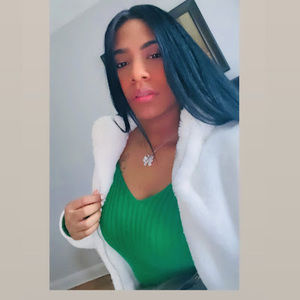 Meet your Posher, Elianny